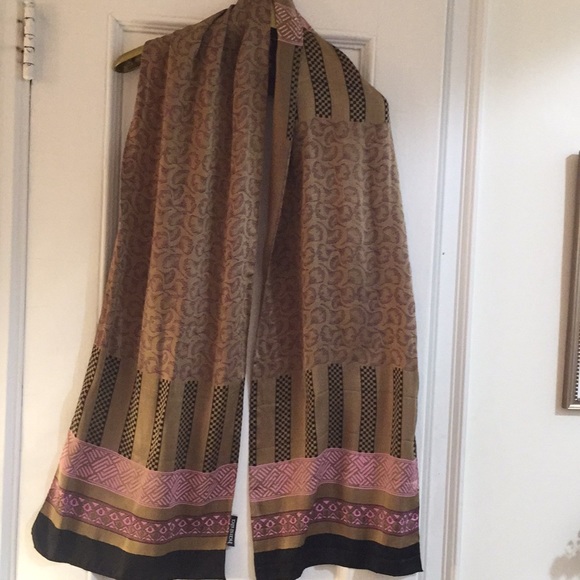 Harshita Japanese designed rectangular scarf - Picture 1 of 1